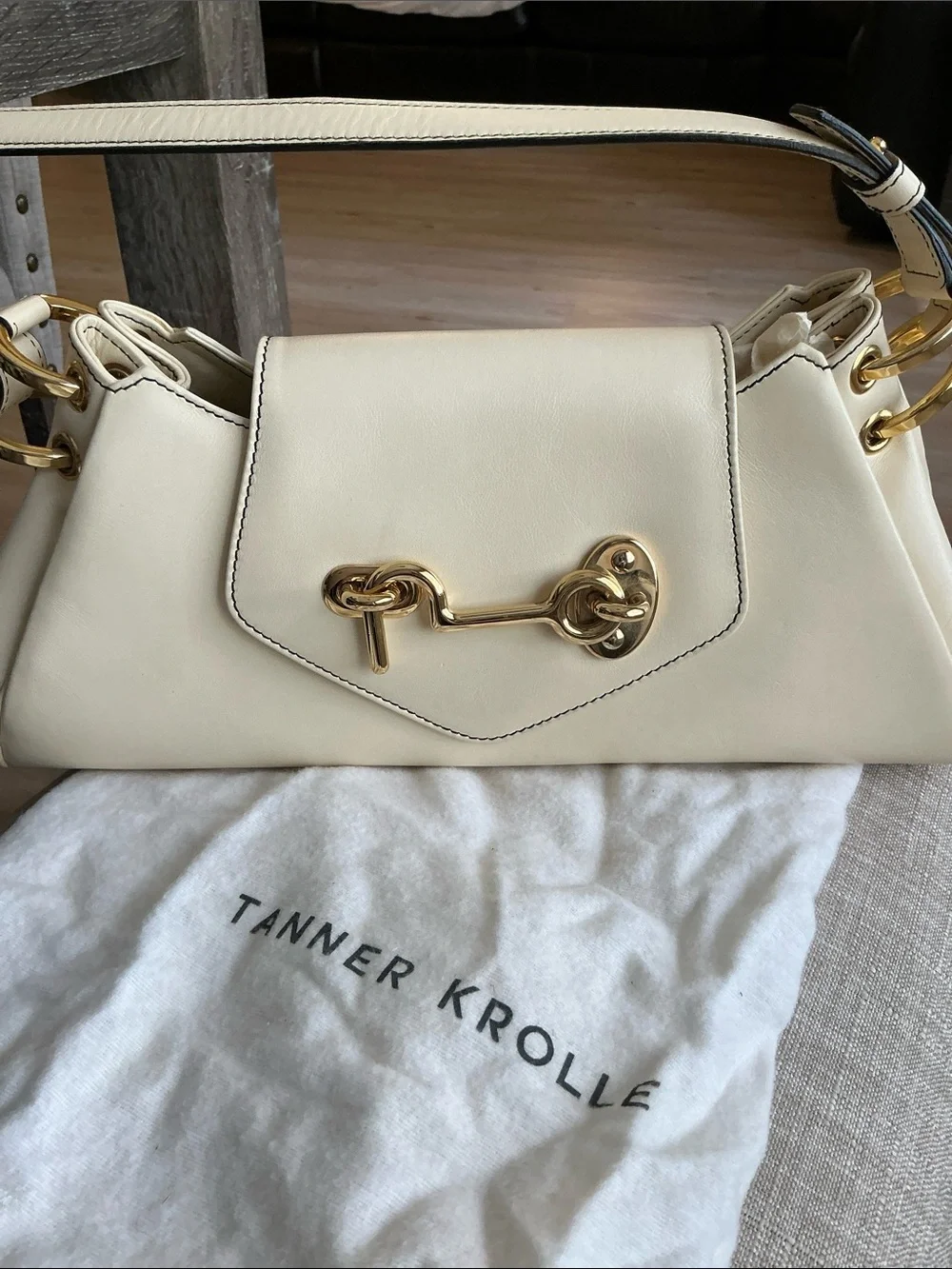 Elegant purse